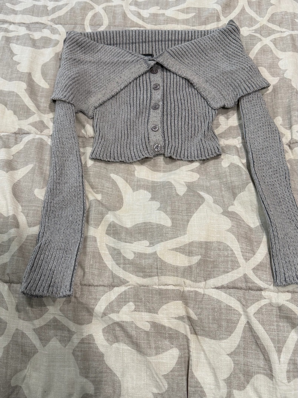 PrettyLittleThing Ribbed Knit Two-Piece Set in Gray - Picture 2 of 4